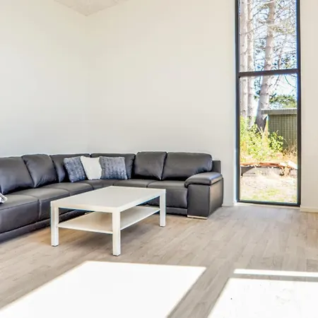 4 Bedroom In Holiday home *